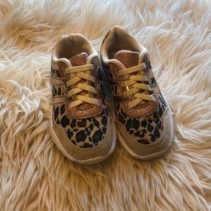 Size 10 toddler shoes